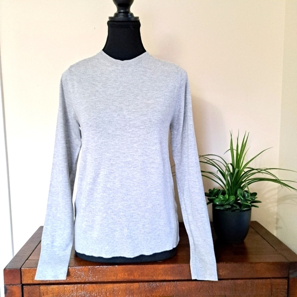 NWT Twik Grey Sweater Crewneck Long Sleeved Size Medium Knit Top Lightweight - Picture 1 of 12